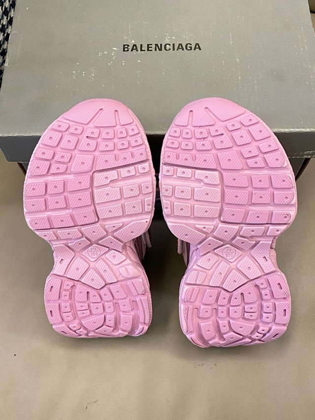 Balenciaga children's shoes: seller detail photo 13