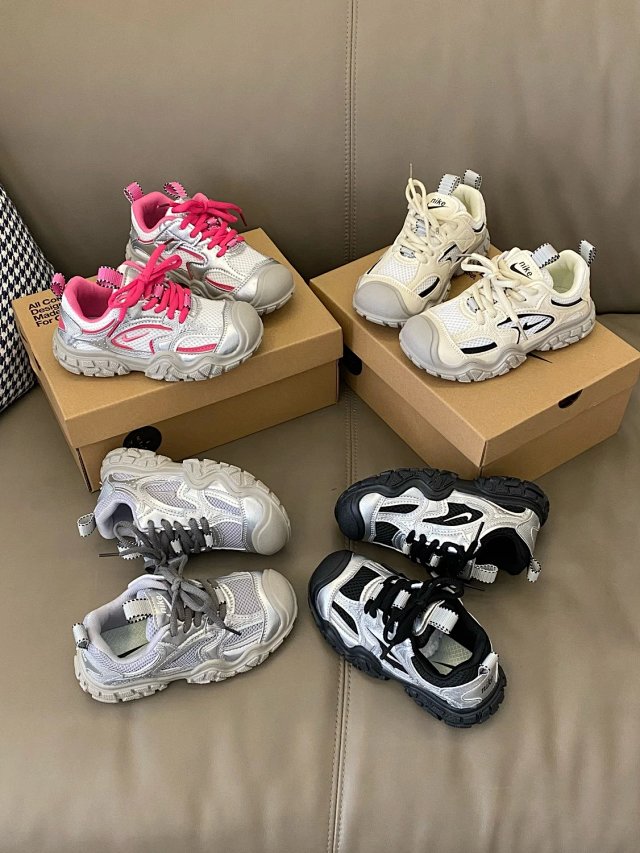 Nike children's Shoes: seller detail photo 4