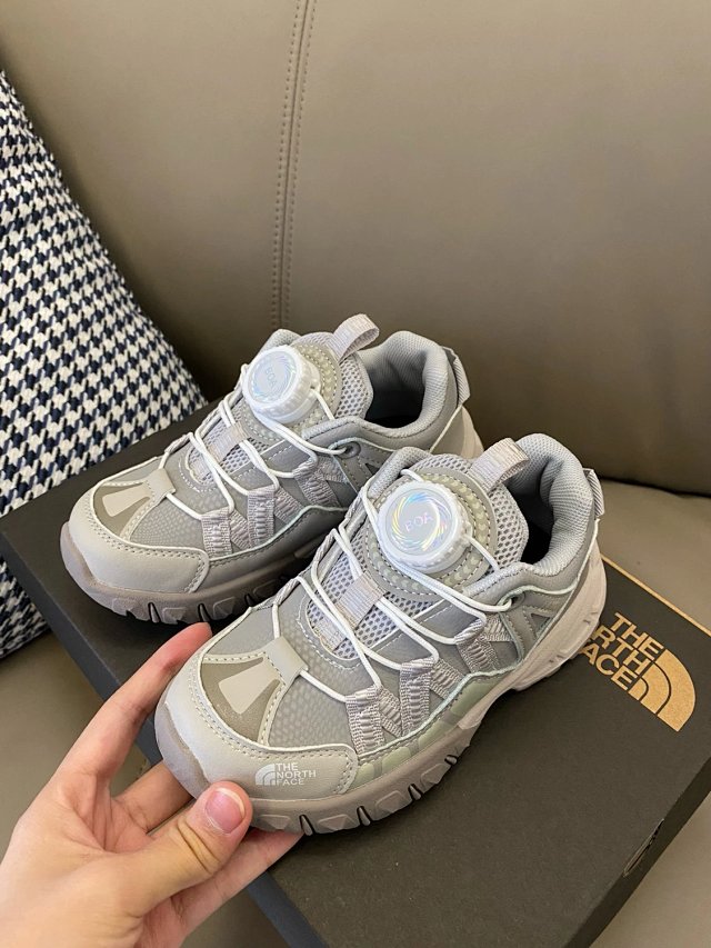 The North face children's shoes: seller detail photo 7