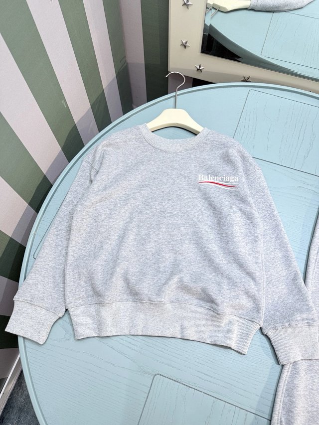 Balenciaga Children's Set: seller detail photo 4