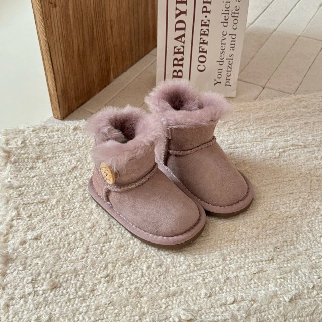 UGG Children's snow boots: seller detail photo 10