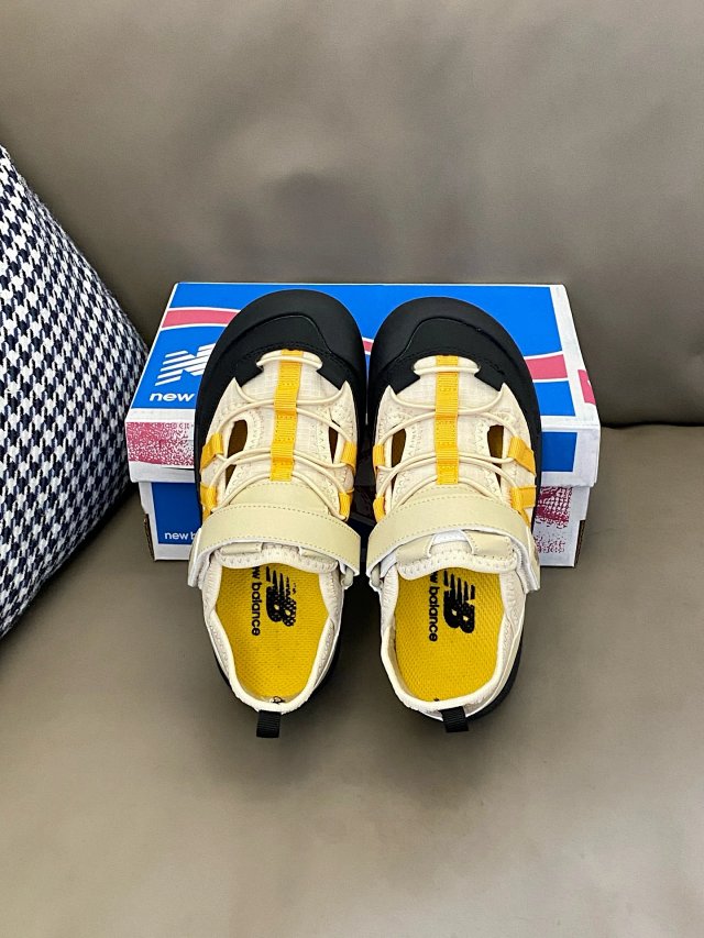New Balance K3205 children's Shoes: seller detail photo 6
