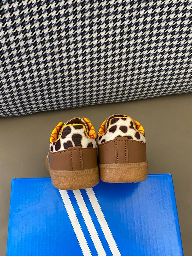 Adidas Children's Shoes: seller detail photo 11