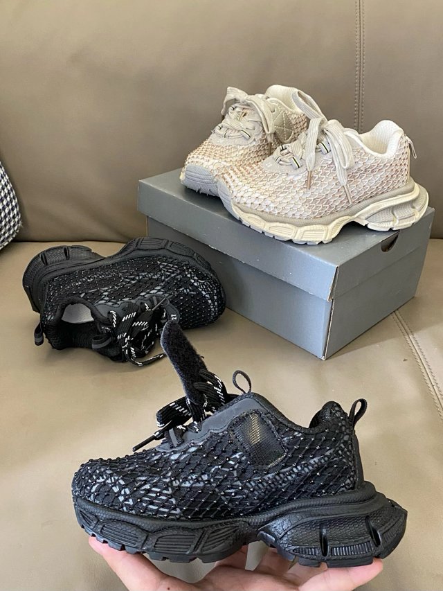 Balenciaga children's shoes: seller detail photo 7