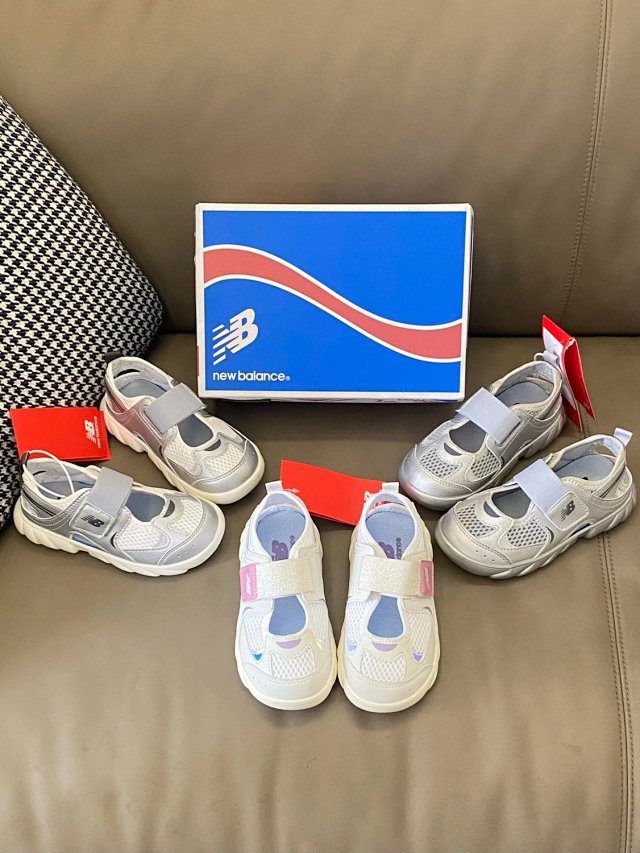 New Balance children's Slippers Shoes: seller detail photo 9