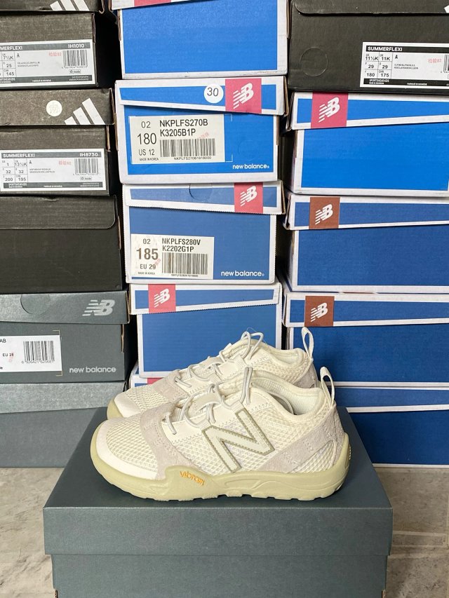 New Balance MT100 children's Shoes: seller detail photo 14