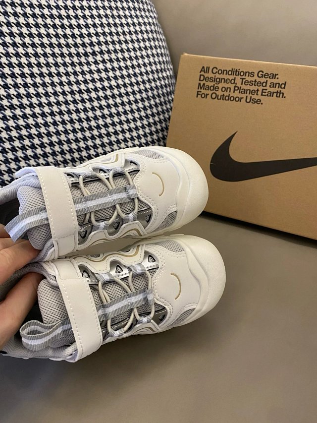 Nike children's Shoes: seller detail photo 9