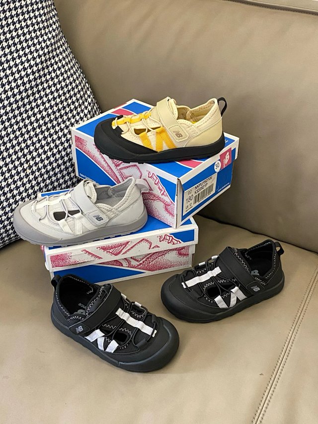 New Balance K3205 children's Shoes: seller detail photo 10