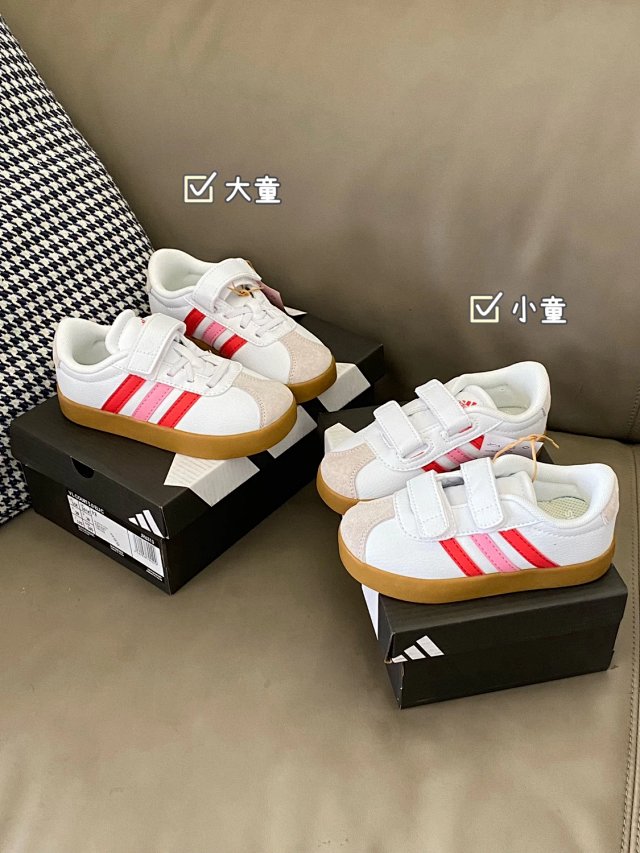 Adidas Children's Shoes: seller detail photo 3