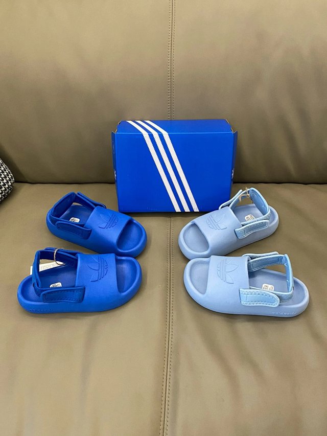 Adidas Children's Slippers Shoes: seller detail photo 4