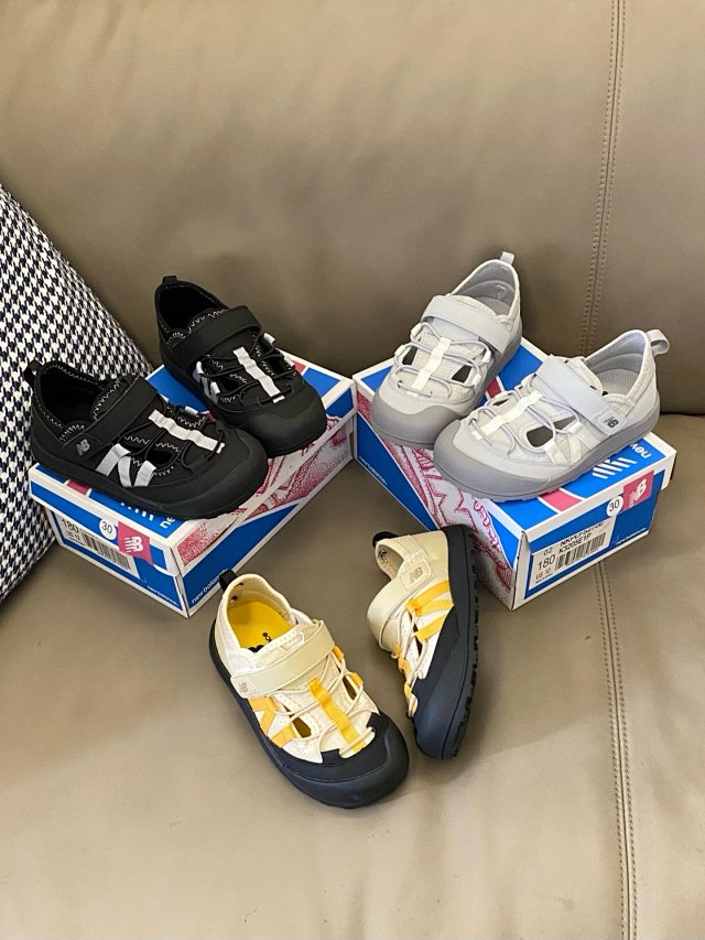 New Balance K3205 children's Shoes: seller detail photo 8