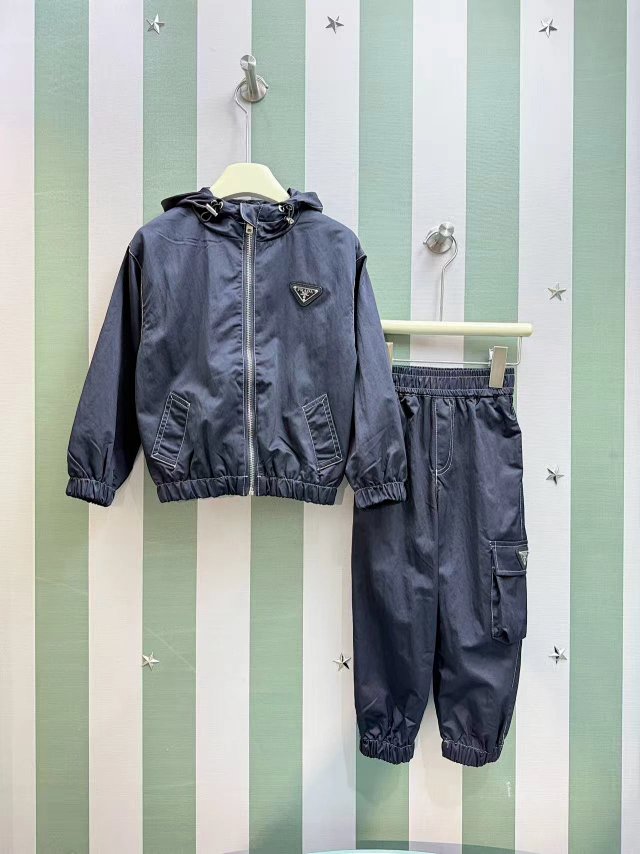 Prada Children‘s Sey: seller detail photo 1