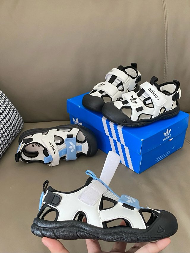 Adidas Children's Slippers Shoes: seller detail photo 7