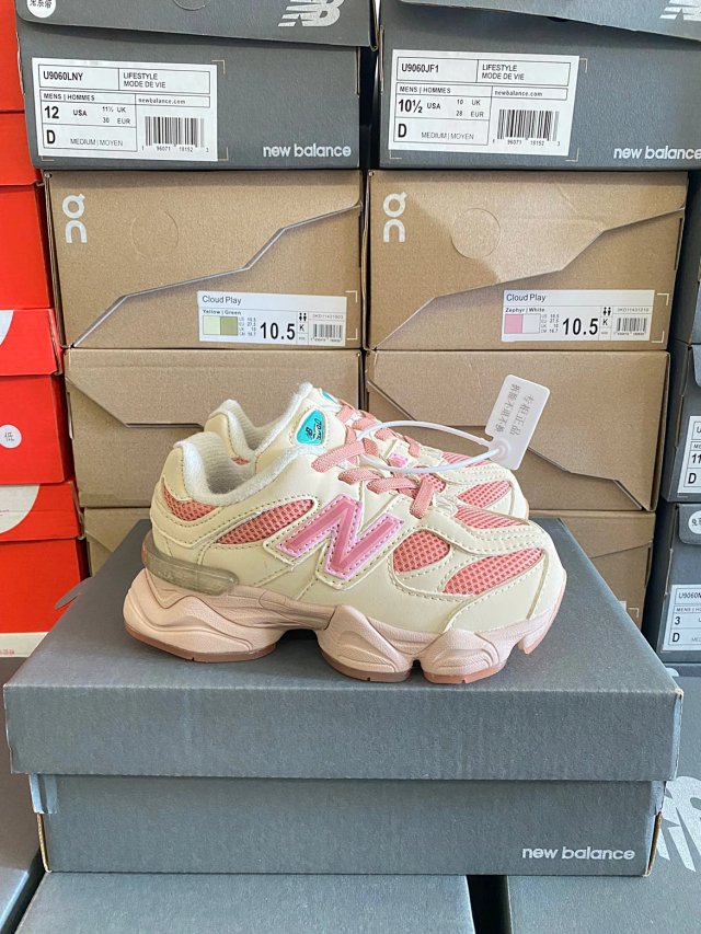 New Balance 9060 children's Shoes: seller detail photo 14
