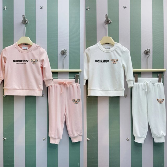 Burberry Children‘s Set: seller detail photo 1