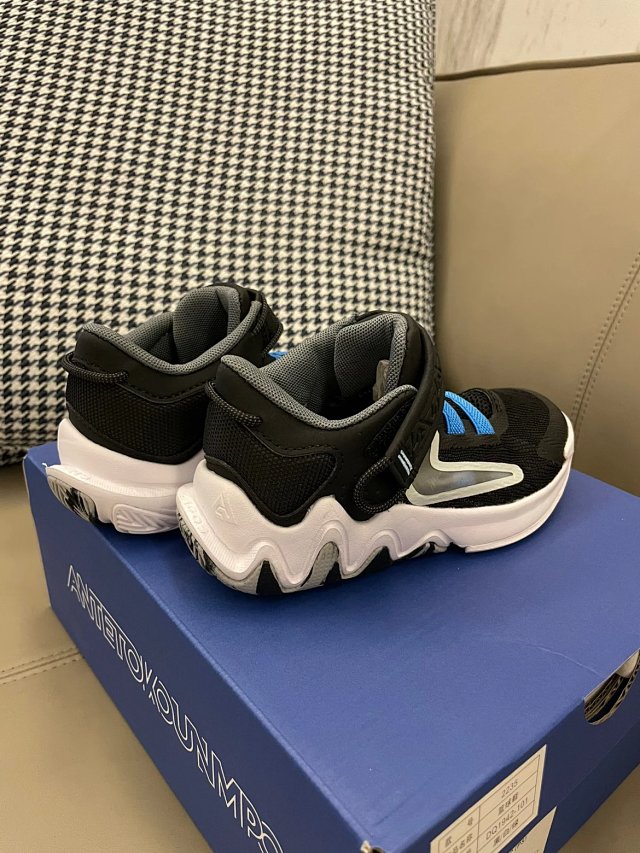 Nike children's slippers Shoes: seller detail photo 7