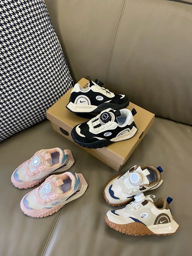Nike Children's Shoes: seller detail photo 4