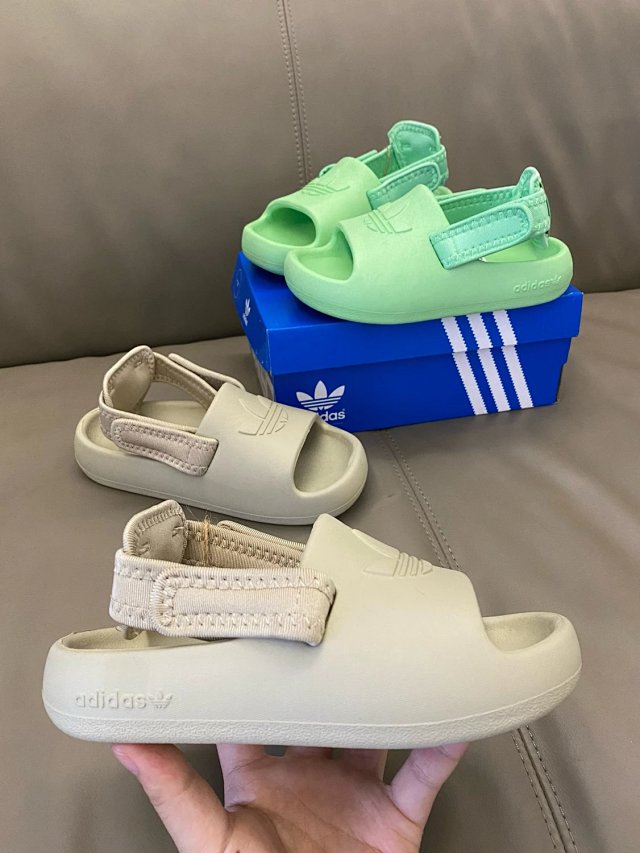 Adidas Children's Slippers Shoes: seller detail photo 5