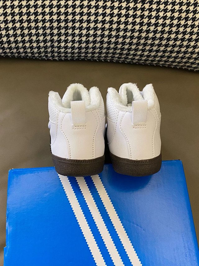 Adidas Children's Shoes: seller detail photo 8