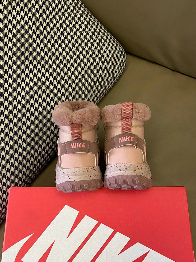 Nike children's Shoes: seller detail photo 8