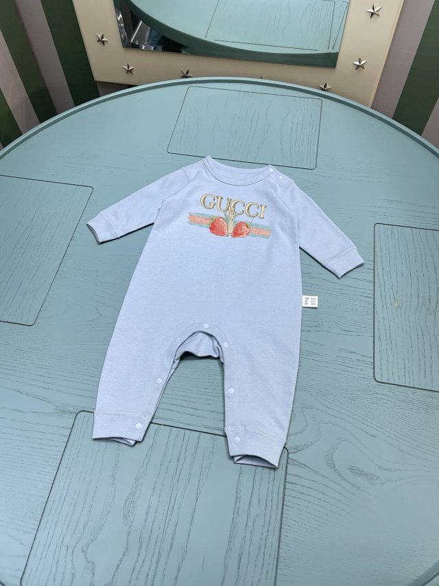 Gucci children's jumpsuit: seller detail photo 3
