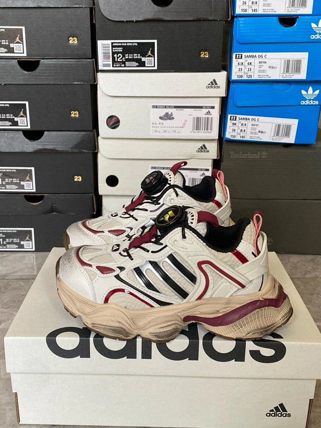 Adidas Children's Shoes: seller detail photo 14