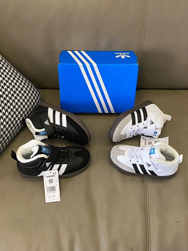 Adidas Children's Shoes: seller detail photo 9