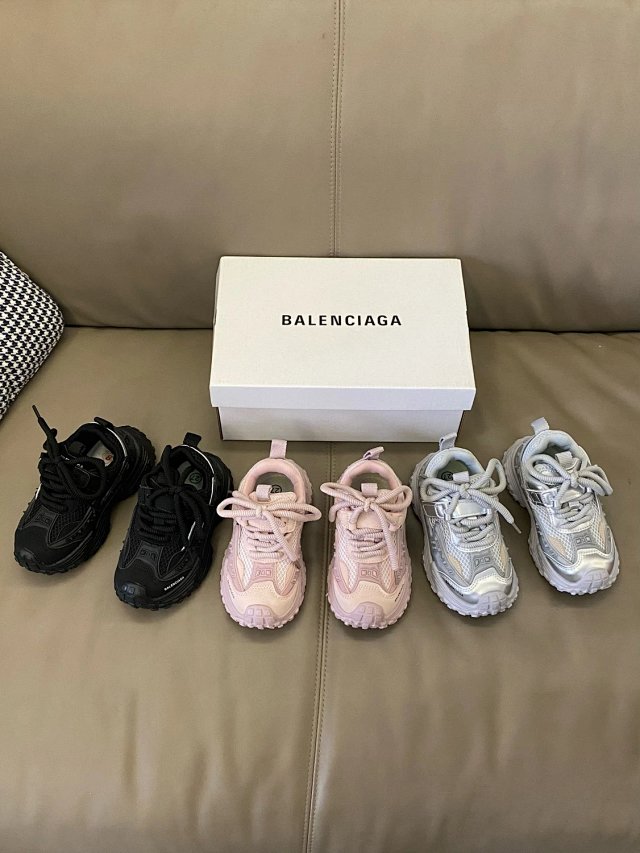 Balenciaga children's shoes: seller detail photo 6