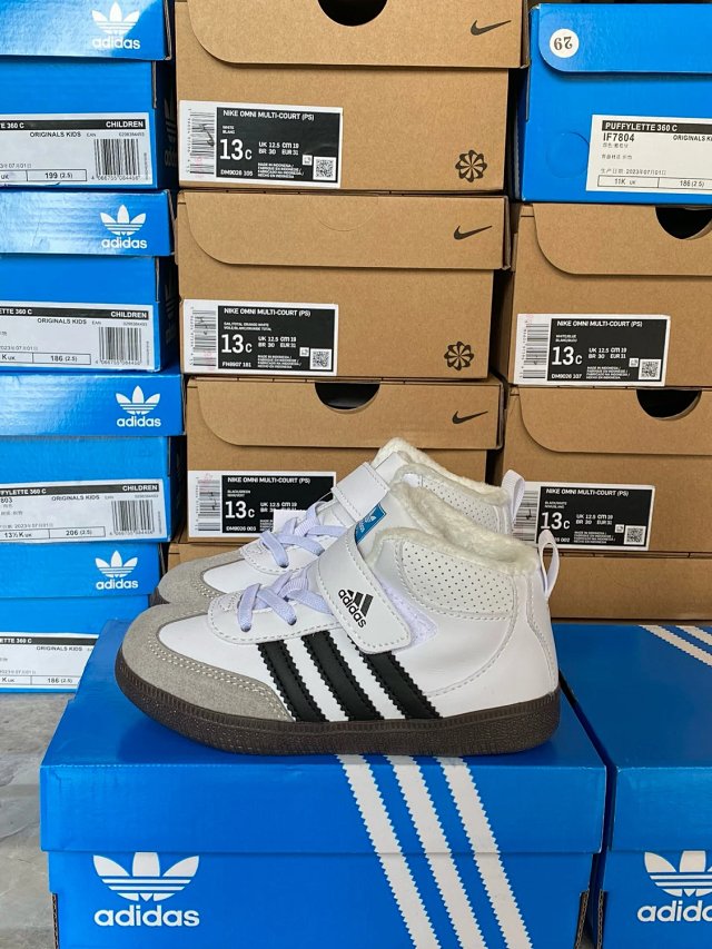 Adidas Children's Shoes: seller detail photo 13