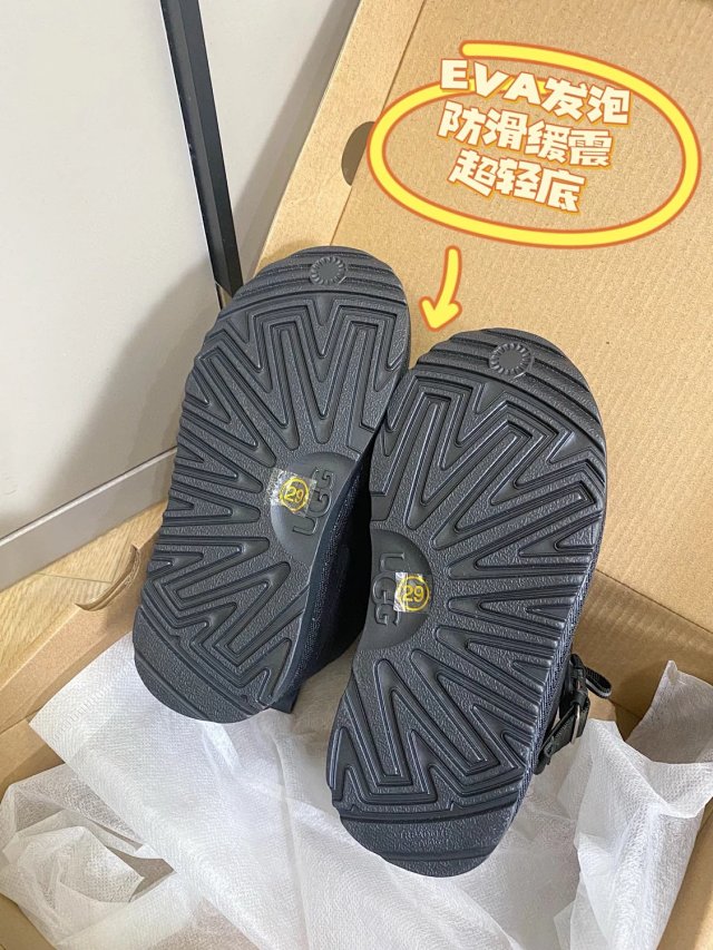 UGG Children's snow boots: seller detail photo 11
