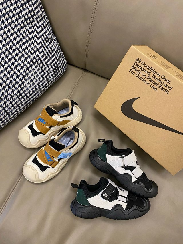 Nike children's Shoes: seller detail photo 3