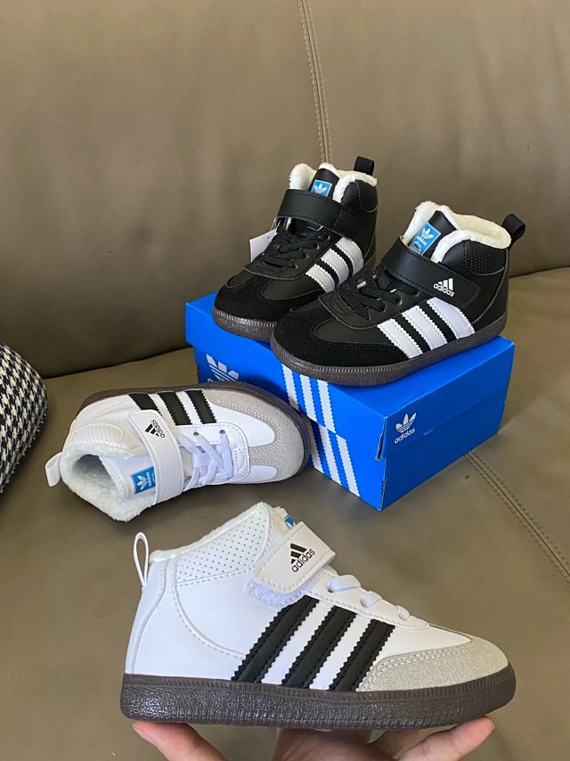 Adidas Children's Shoes: seller detail photo 7