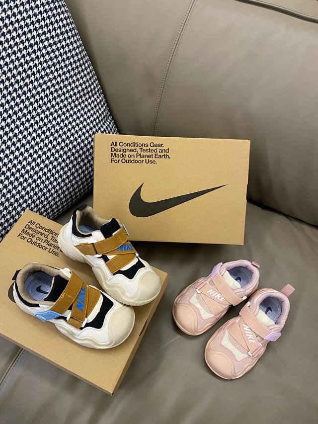 Nike children's Shoes: seller detail photo 2