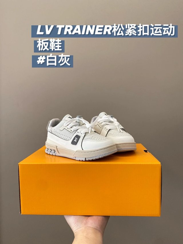 LV Louis Vuitton Children's Shoes: seller detail photo 11