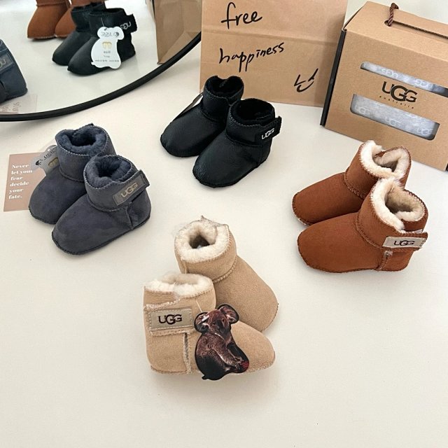 UGG Children's snow boots: seller detail photo 6