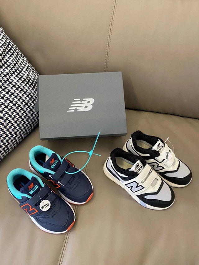New Balance 997 children's Slippers Shoes: seller detail photo 7