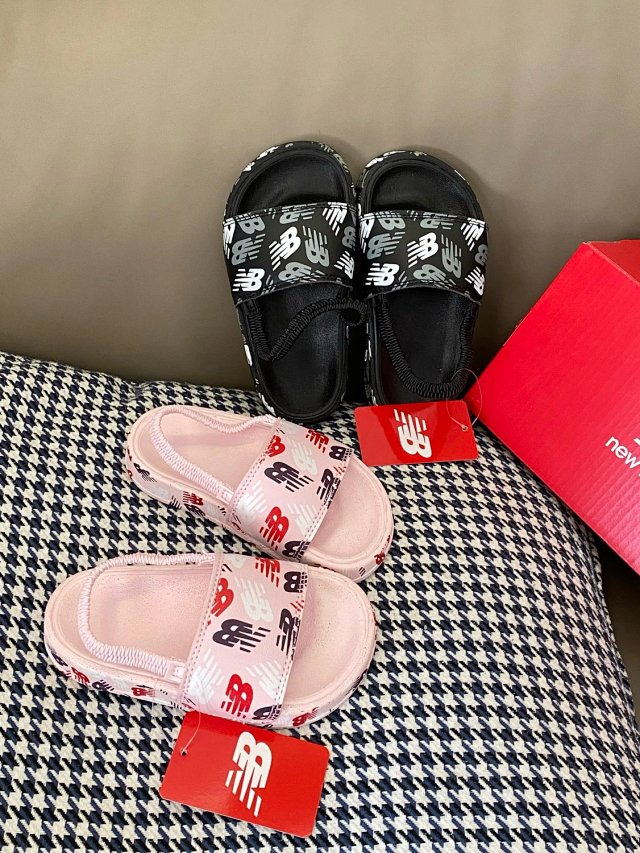 New Balance children's Slippers Shoes: seller detail photo 12