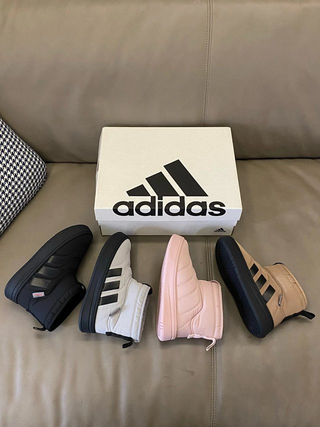 Adidas Children's Shoes: seller detail photo 8