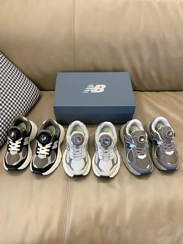 New Balance 2002 children's Shoes: seller detail photo 6