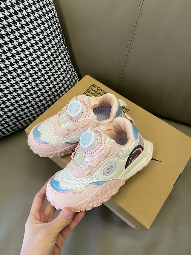 Nike Children's Shoes: seller detail photo 5