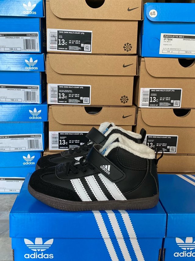 Adidas Children's Shoes: seller detail photo 14