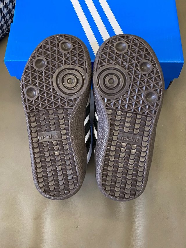 Adidas Children's Shoes: seller detail photo 10
