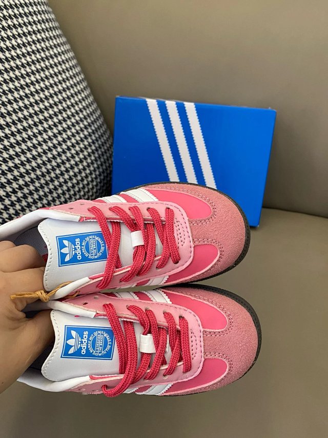Adidas Children's Shoes: seller detail photo 10