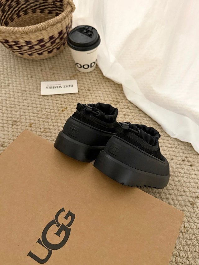 UGG Children's snow boots: seller detail photo 6