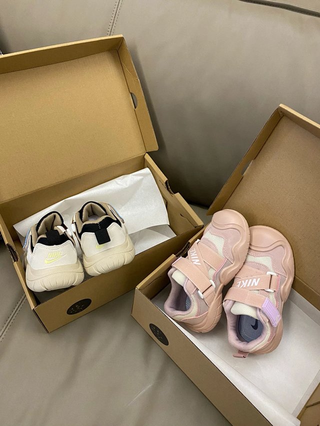 Nike children's Shoes: seller detail photo 9