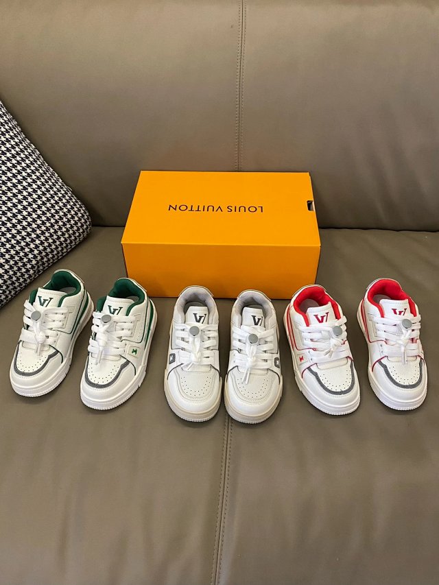 LV Louis Vuitton Children's Shoes: seller detail photo 6
