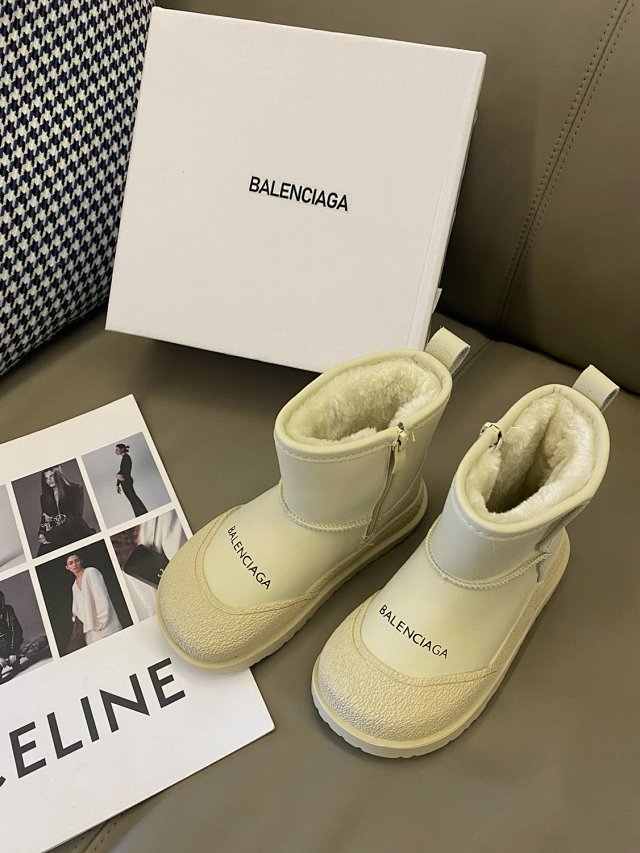 Balenciaga Children's Snow Shoes: seller detail photo 5