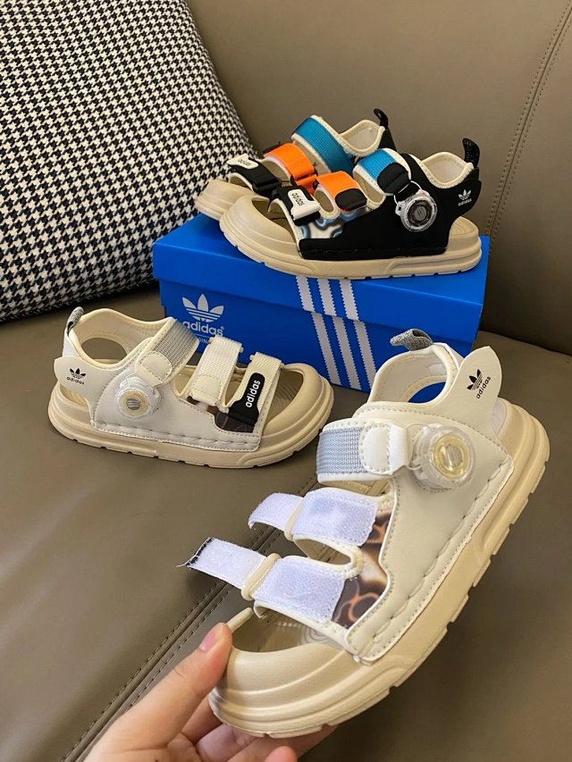 Adidas Children's Slippers Shoes: seller detail photo 5