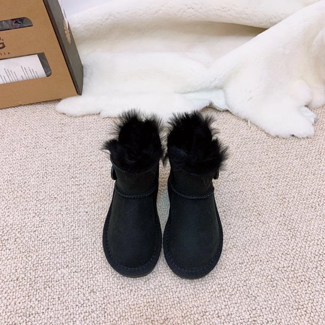 UGG Children's snow boots: seller detail photo 4