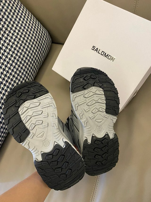 Salomon Children's Shoes: seller detail photo 10